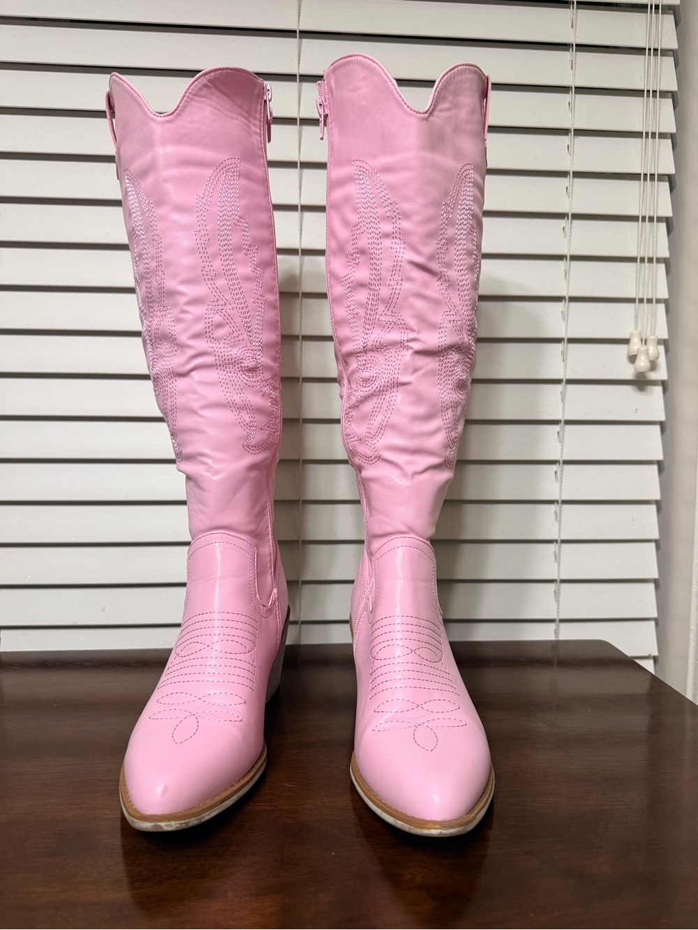 Pink Women's Knee-High Western Boots Size 8